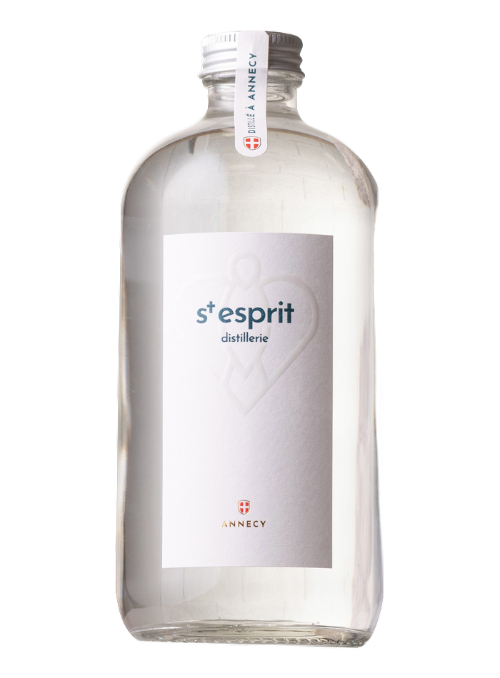 La Distillerie du Saint-Esprit Gin Tradition bottle – Distillerie du Saint-Esprit