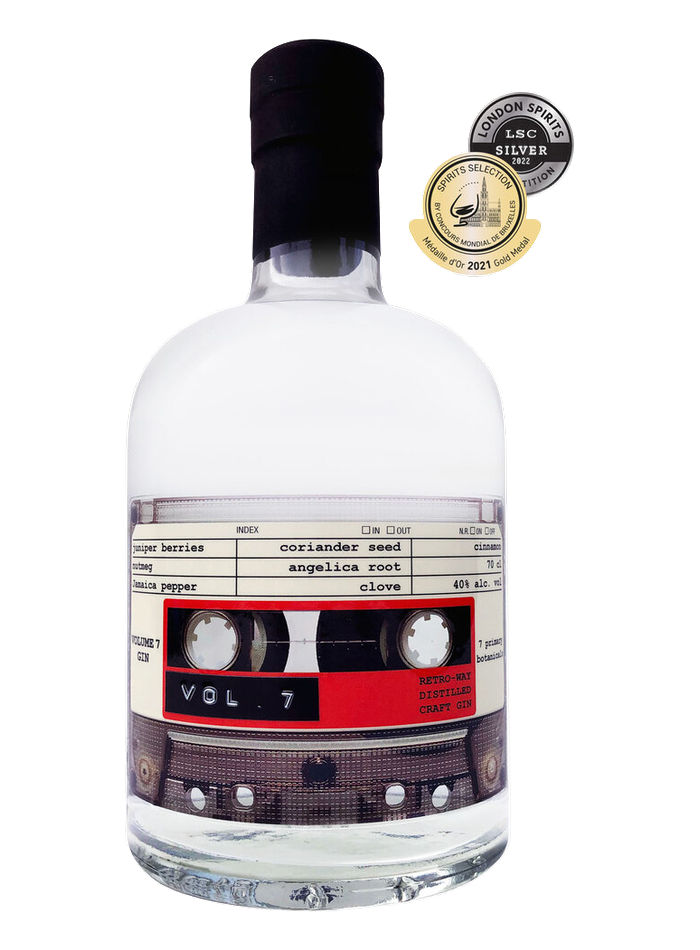 Volume 7 Gin bottle – Volume 7