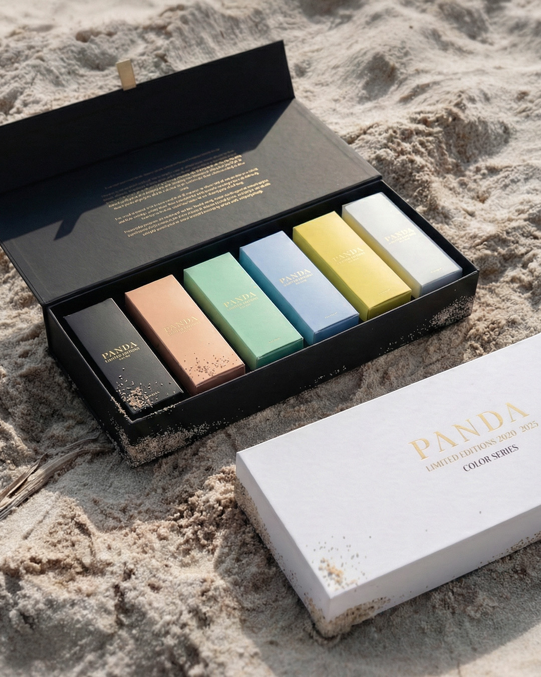 Coffret Panda Gin Colors réunissant toutes les éditions limitées